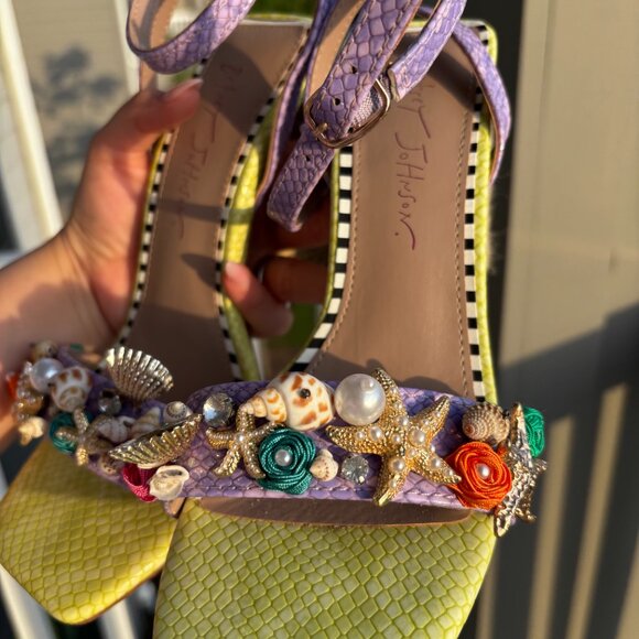 Mermaid Shoes Size 6 - Picture 4 of 4